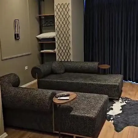 Διαμέρισμα Tirana 5 Stars *