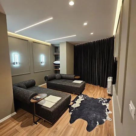 Διαμέρισμα Tirana 5 Stars *