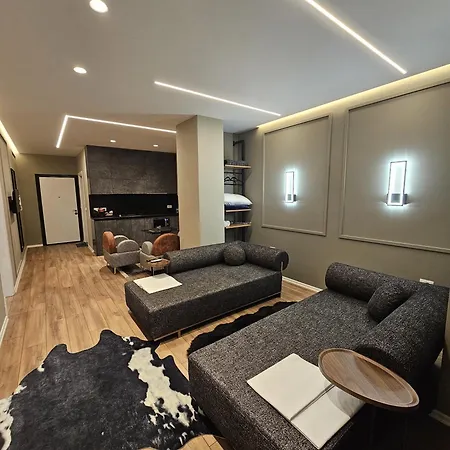 Tirana 5 Stars شقة