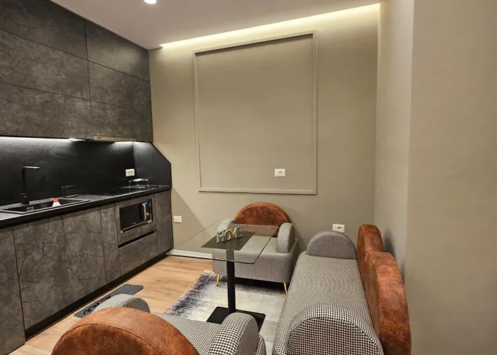 Tirana 5 Stars Apartamento *