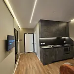 Tirana 5 Stars *