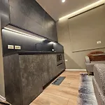 Tirana 5 Stars Apartmán *
