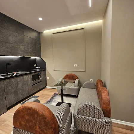 Tirana 5 Stars Apartamento *