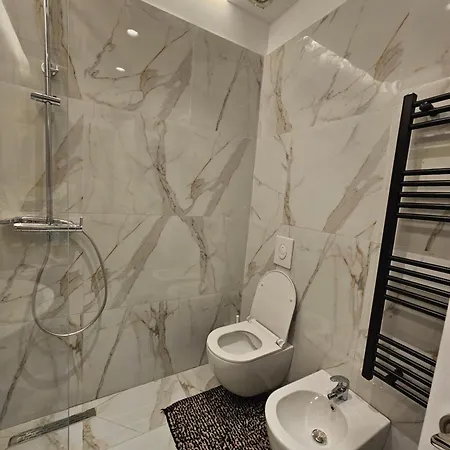 Tirana 5 Stars Апартаменты Kashar