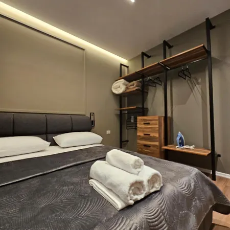 Tirana 5 Stars * Kashar