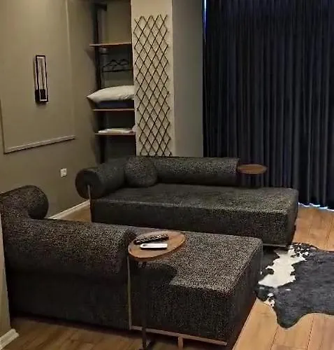 公寓 Tirana 5 Stars *